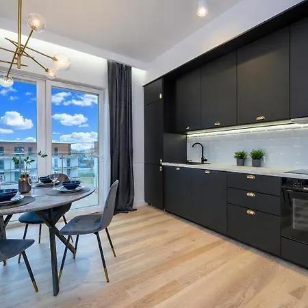 Apartamento Marina Glamour - 3pok, Widok Na Jezioro, Klimatyzacja, Parking Podziemny, Winda, Netflix