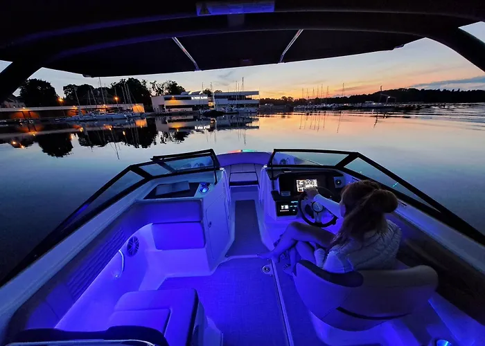 Apartment Marina Glamour - 3pok, Widok Na Jezioro, Klimatyzacja, Parking Podziemny, Winda, Netflix *